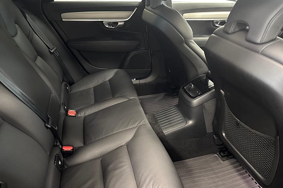 Volvo V90 11 of 19