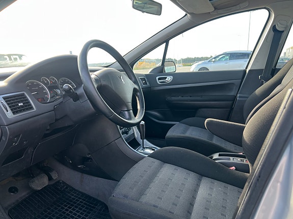 Peugeot 307 SW 7 of 11
