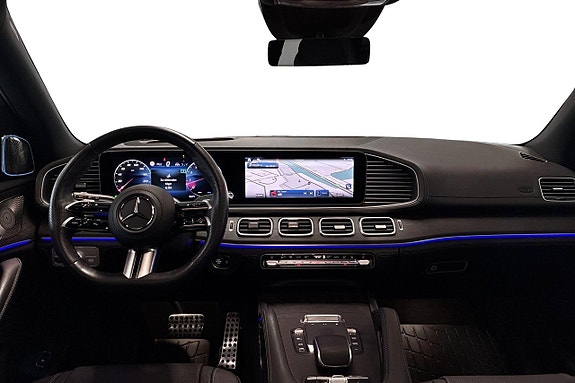 Mercedes-Benz GLS580 9 of 30