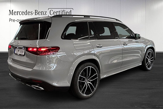 Mercedes-Benz GLS580 3 of 30