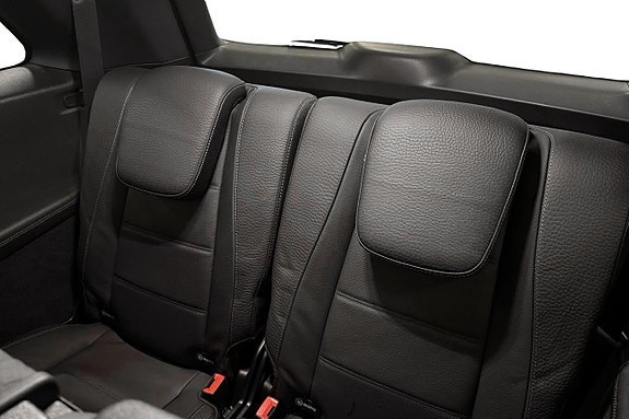 Mercedes-Benz GLS580 16 of 20