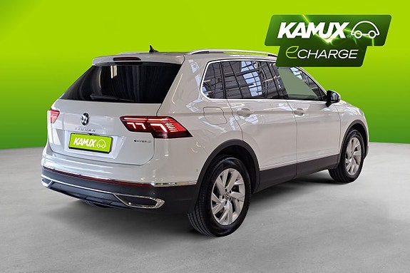 Volkswagen Tiguan 4 of 26