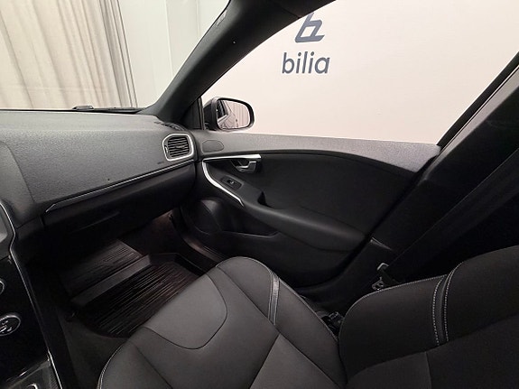 Volvo V40 19 of 19