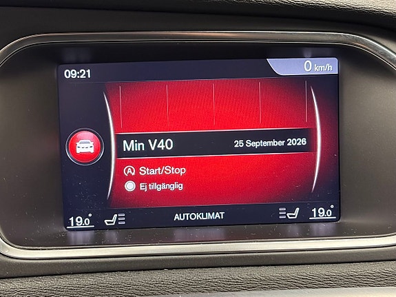 Volvo V40 13 of 19