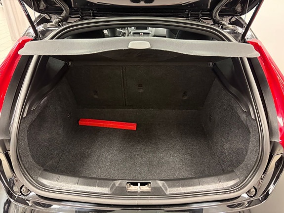 Volvo V40 18 of 19