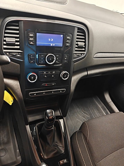 Renault Megane 8 of 11