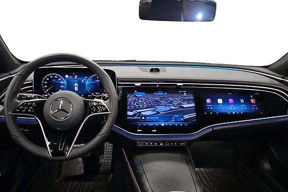 Mercedes-Benz E300 de 9 of 15
