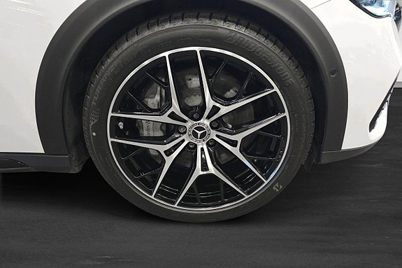 Mercedes-Benz E300 de 12 of 15