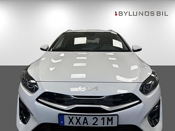 Kia Ceed 2 of 19