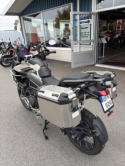Triumph Tiger 1200 Rally Pro 2 of 6