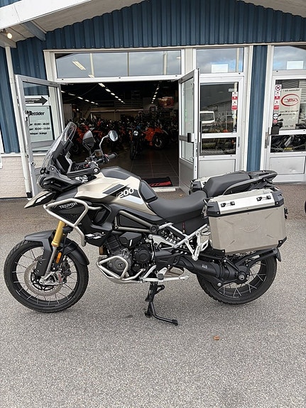 Triumph Tiger 1200 Rally Pro 4 of 6