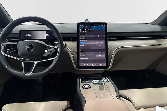 Volvo EX90 6 of 30
