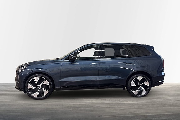 Volvo EX90 3 of 30