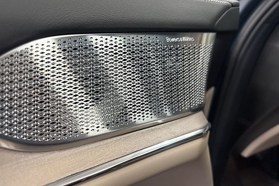 Volvo EX90 26 of 30