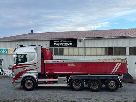 Scania R580lb 8x4*4 hnb - TRIDEM / FLAKVÄRME /FLAKVIBB