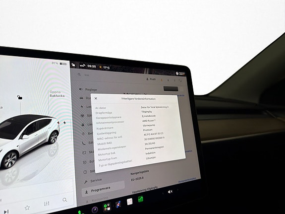 Tesla Model Y 26 of 30