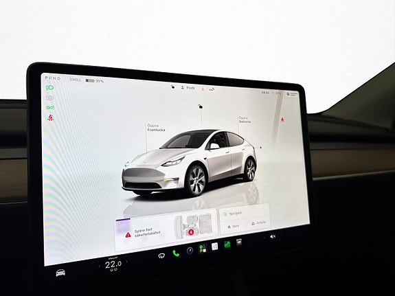 Tesla Model Y 18 of 30