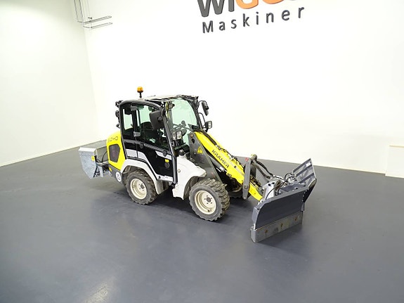 Kramer 5040 / Obs! ny sandspridare 225l + vikplog 3 of 5