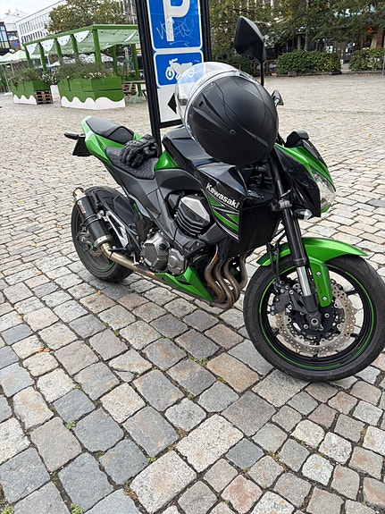 Kawasaki Z800 3 of 3