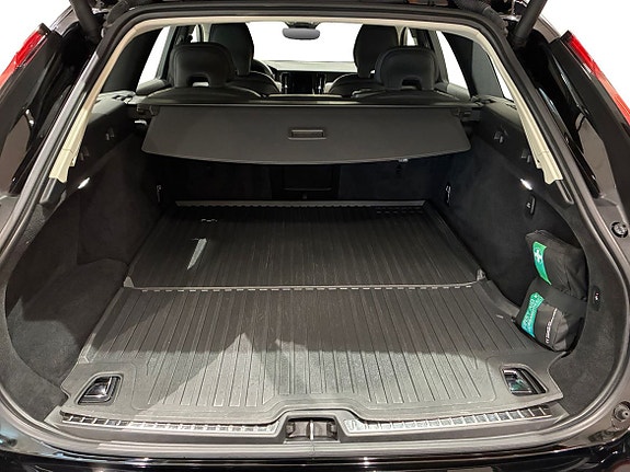 Volvo V90 13 of 13