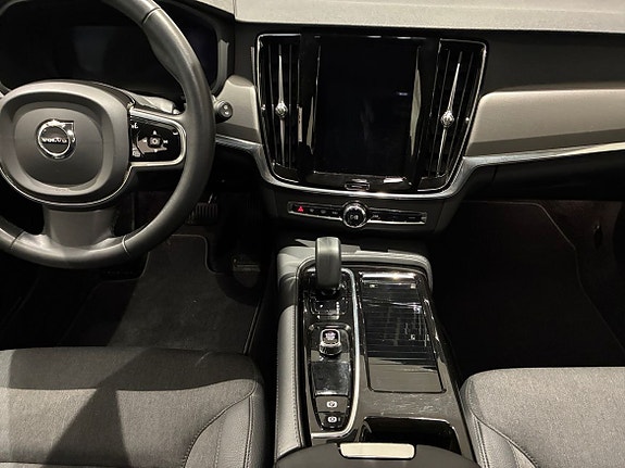 Volvo V90 12 of 13