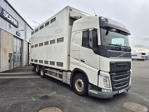 Volvo FH 2 of 8