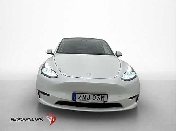Tesla Model Y 3 of 30