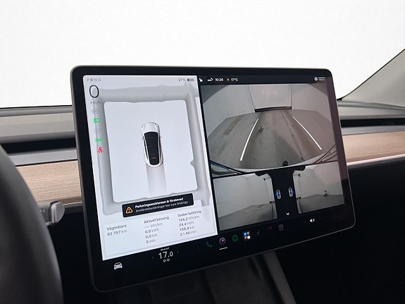 Tesla Model Y 20 of 30