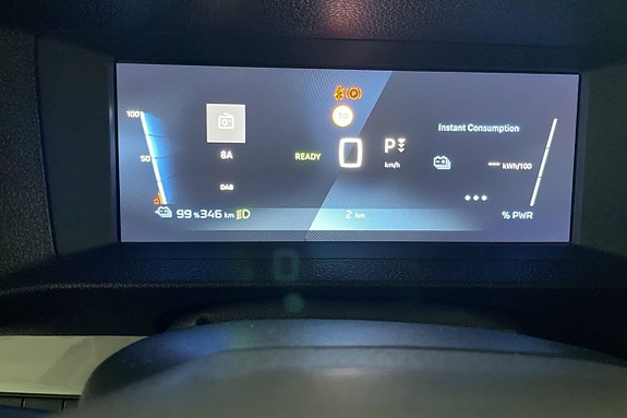 Peugeot e-Expert 8 of 12