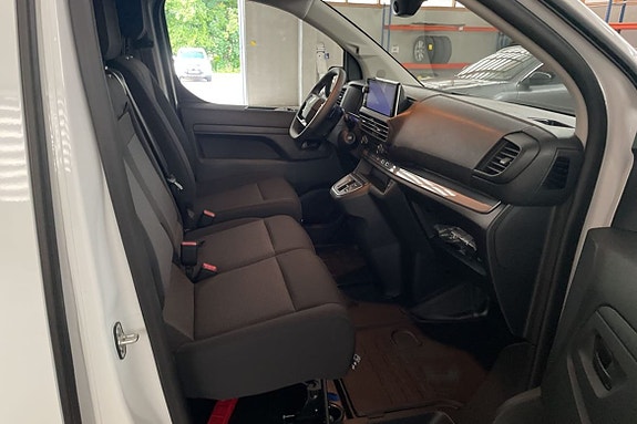 Peugeot e-Expert 7 of 12