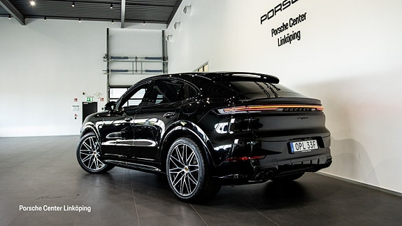 Porsche Cayenne Coupe 5 of 26