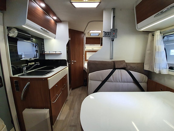 Pilote P600 Essentiel  3500Kg  / Under 6meter 9 of 15