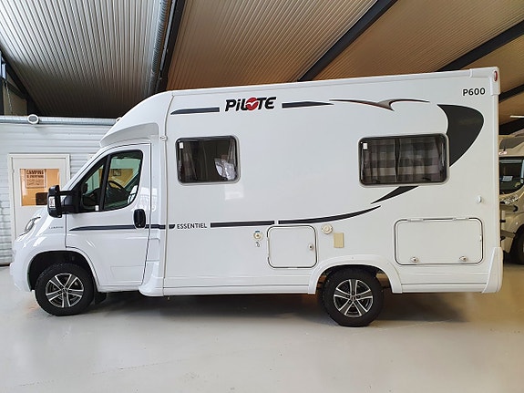 Pilote P600 Essentiel  3500Kg  / Under 6meter 3 of 15