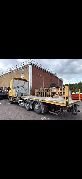 Scania 124 2 of 3