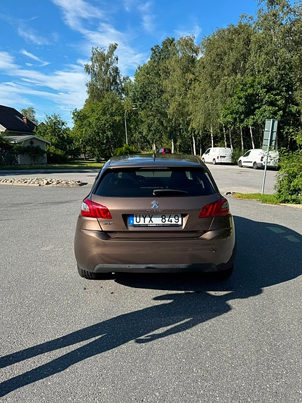 Peugeot 308 6 of 17