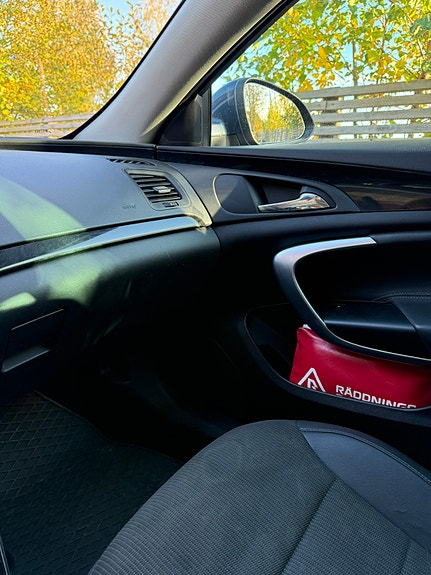 Opel Insignia 2 of 7