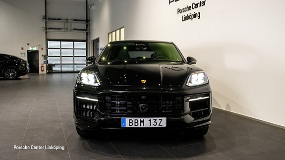Porsche Cayenne Coupe 2 of 24