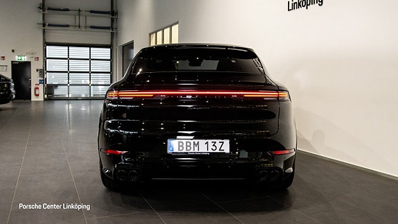 Porsche Cayenne Coupe 6 of 24