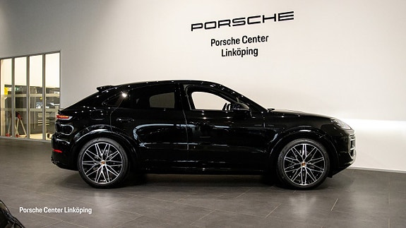 Porsche Cayenne Coupe 3 of 24
