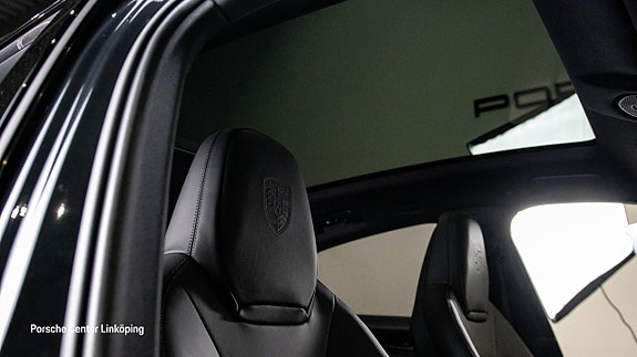 Porsche Cayenne Coupe 22 of 24