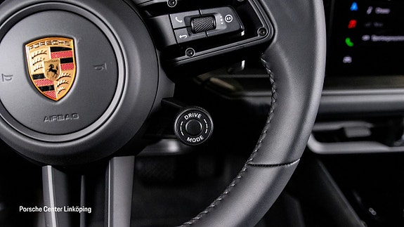 Porsche Cayenne Coupe 17 of 24