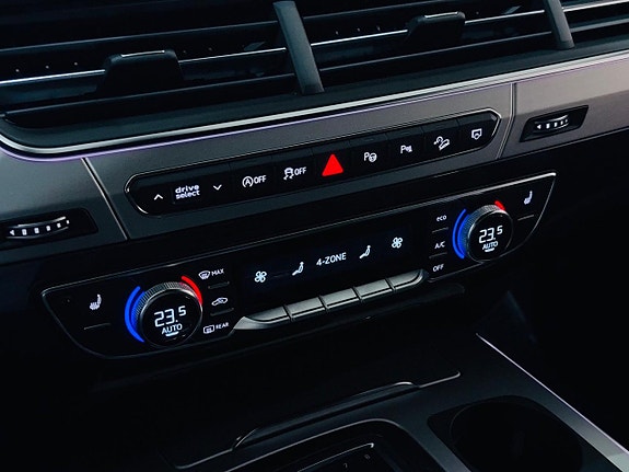 Audi Q7 15 of 28