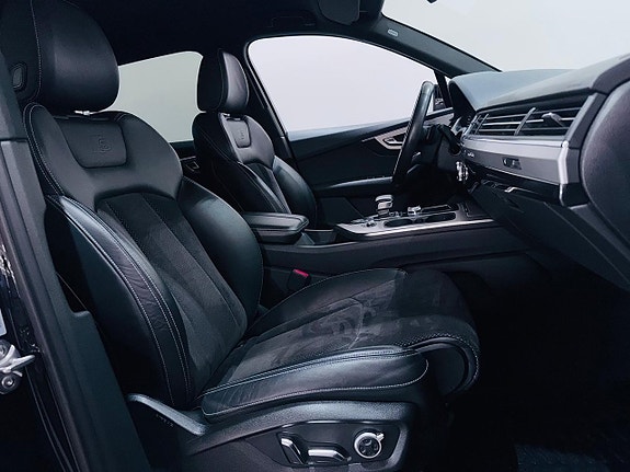 Audi Q7 7 of 28