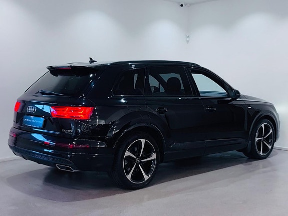 Audi Q7 28 of 28