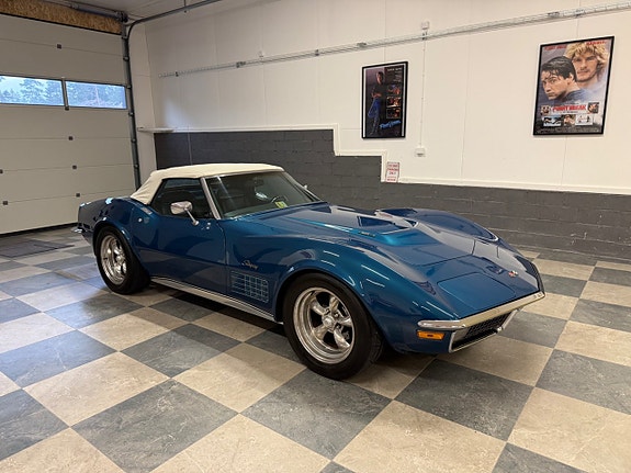 Chevrolet Corvette 10 of 30
