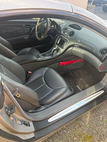 Mercedes-Benz SL 500 8 of 8