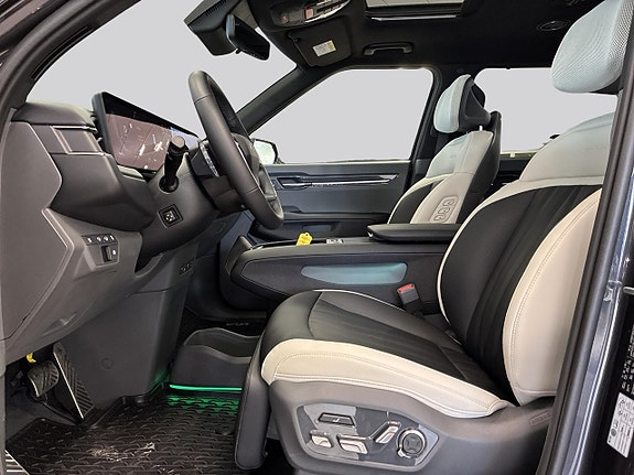 Kia EV9 8 of 30