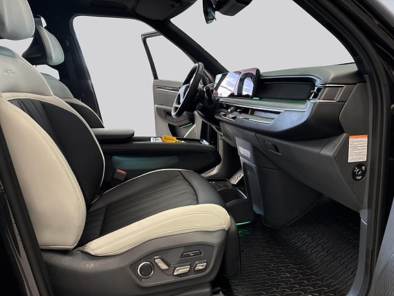 Kia EV9 11 of 30