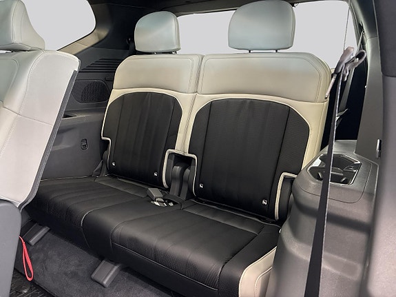 Kia EV9 10 of 30