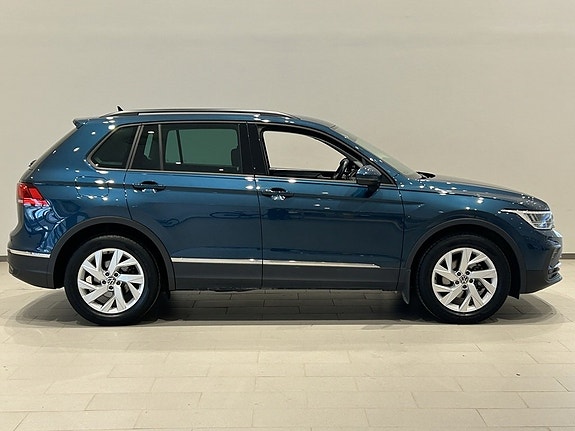 Volkswagen Tiguan 5 of 22